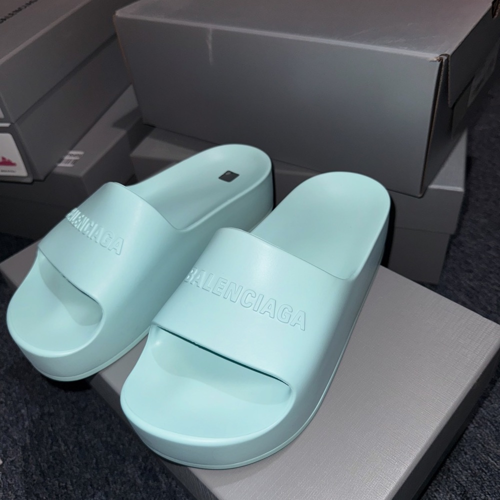 Balenciaga Chunky Slides
